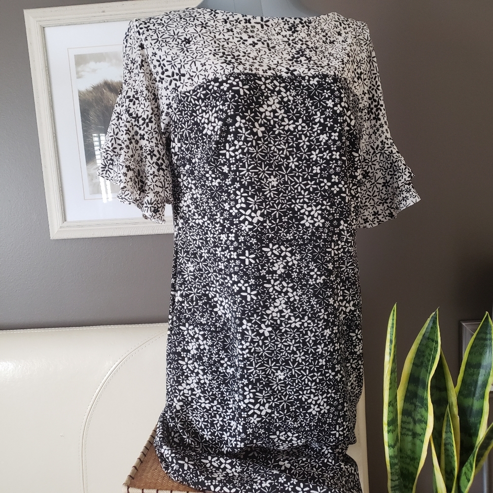 NWT! CHAPS Ladies Two-Toned Floral Dress